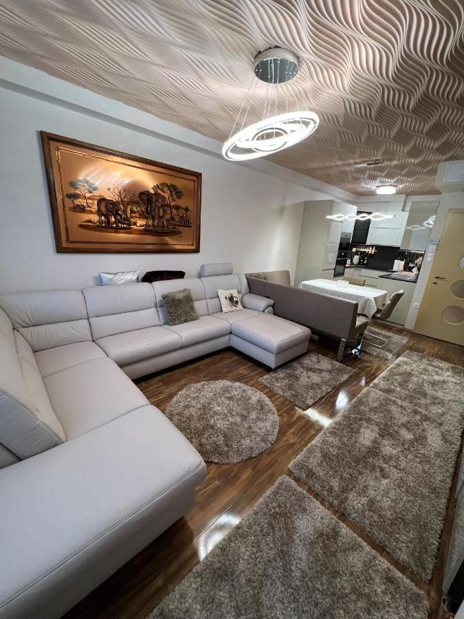 Parizsi Udvar Premium Apartman Lejlighed Debrecen Eksteriør billede