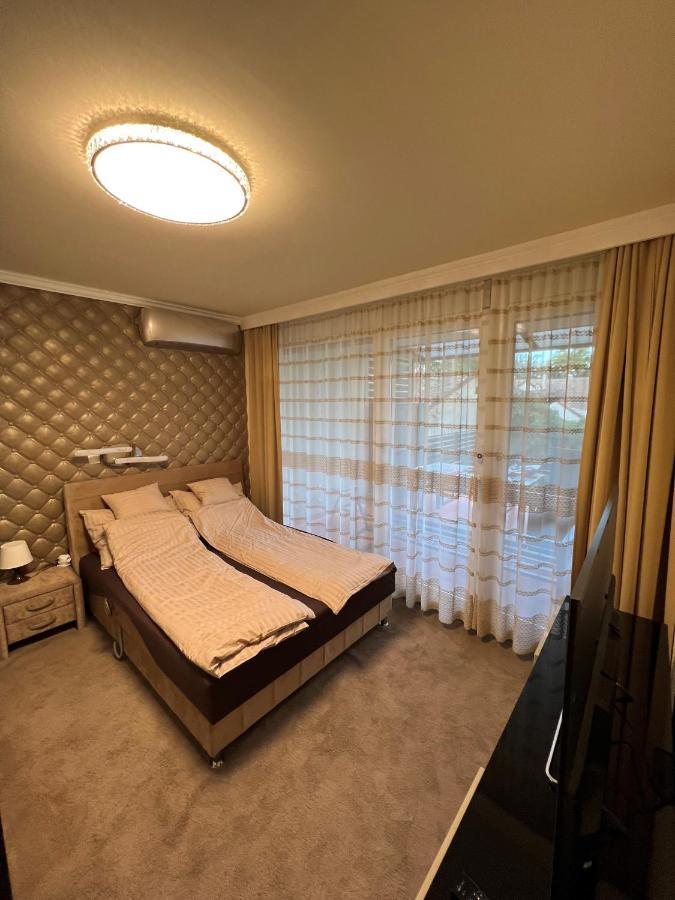 Parizsi Udvar Premium Apartman Lejlighed Debrecen Eksteriør billede