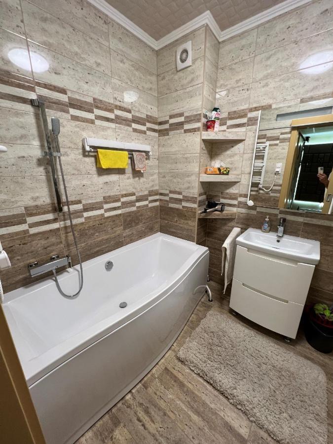 Parizsi Udvar Premium Apartman Lejlighed Debrecen Eksteriør billede